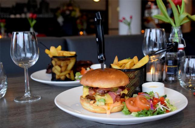 Bastion Hotel Bussum Hilversum Bagian luar foto